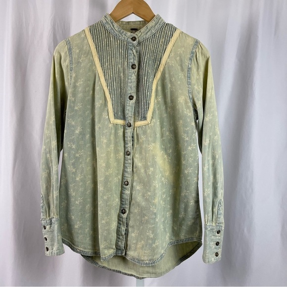 Free People Small Hillside Chambray Denim Bibbed Pintuck Button-up Blouse Cabin - Picture 1 of 10
